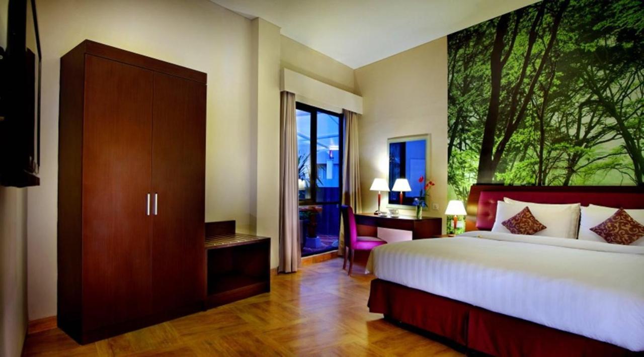 Kuta Central Park Hotel Ngoại thất bức ảnh