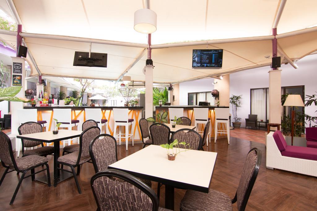 Kuta Central Park Hotel Ngoại thất bức ảnh